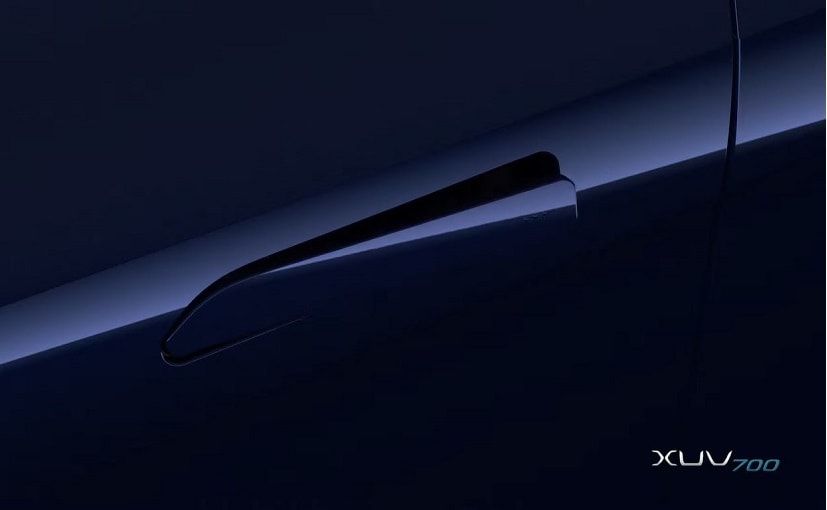 महिंद्रा XUV700 सेगमेंट-फर्स्ट स्मार्ट डोर हैंडल के साथ होगा लैस