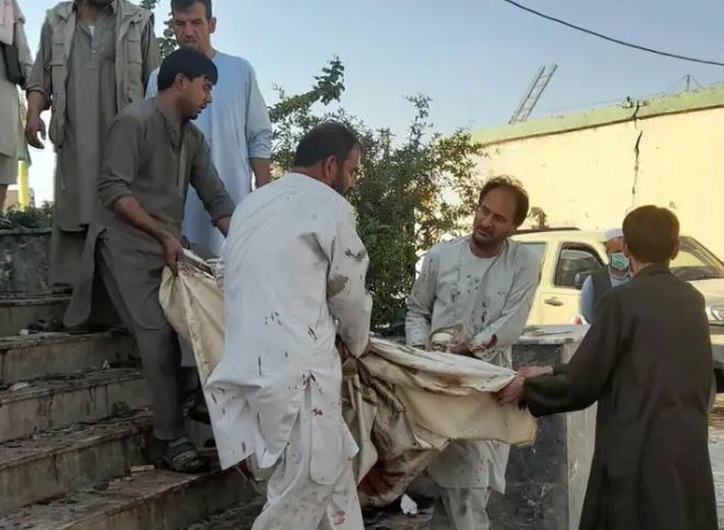 Afghanistan: कुंदुज़ में जुमे की नमाज़ के दौरान मस्जिद में बड़ा बम ब्लास्ट, 50 लोगों की मौत