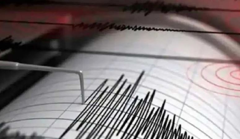 Earthquake in Indonesia : भूकंप के झटकों से हिला इंडोनेशिया, रिक्टर स्केल पर 7.7 तीव्रता मापी गयी