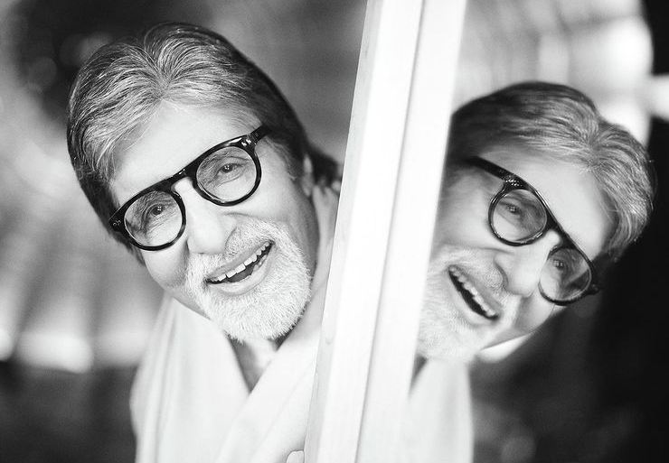 Amitabh Bachchan ने पोस्ट में की स्पेलिंग मिस्टेक, फैन ने लिखा- आपके हाथ में ‘एकेडमी अवॉर्ड’ देखना चाहता हूं…