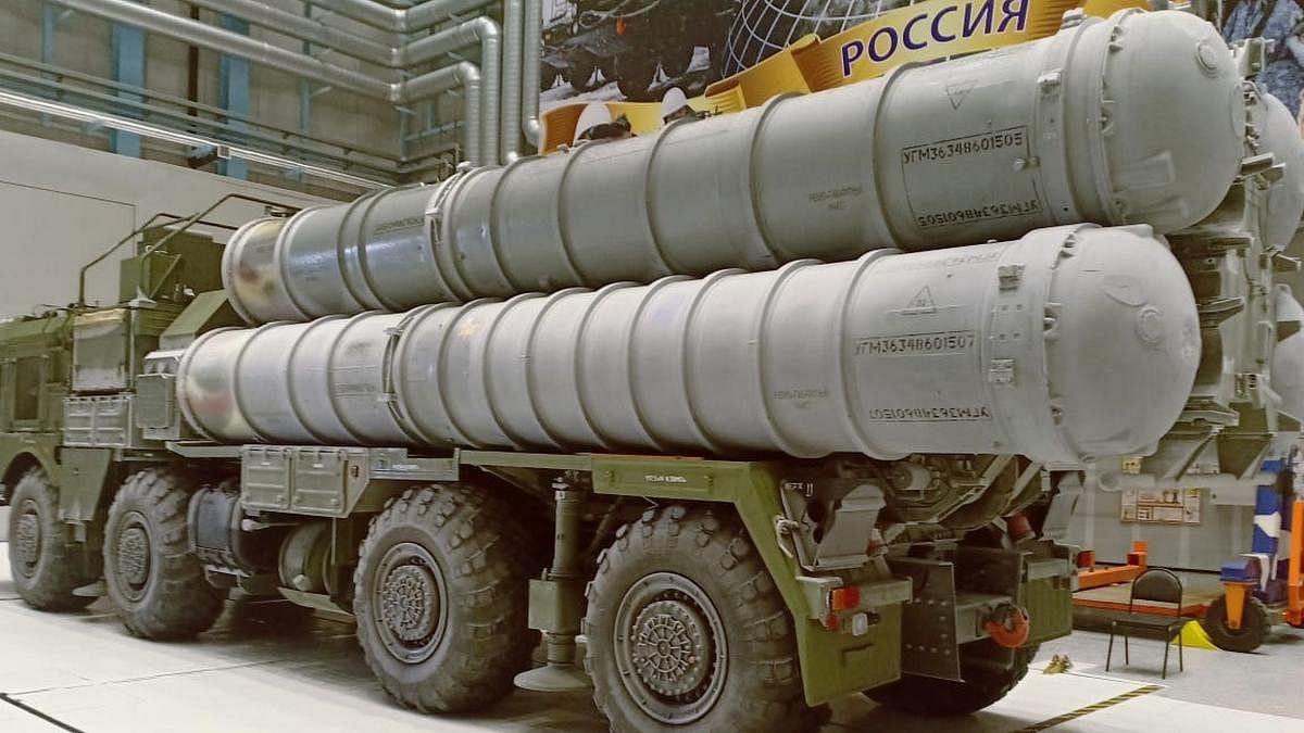 रूस ने भारत को S-400 मिसाइल प्रणाली की डिलीवरी की शुरू: यह भारत की वायु रक्षा को कैसे बढ़ावा देगा