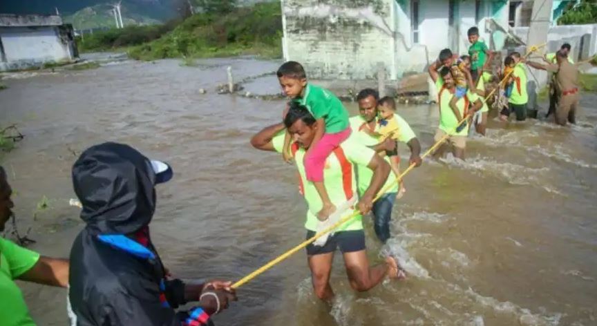 तमिलनाडु में भारी बारिश से गिरा घर, 4 बच्चों समेत 9 लोगों की मौत
