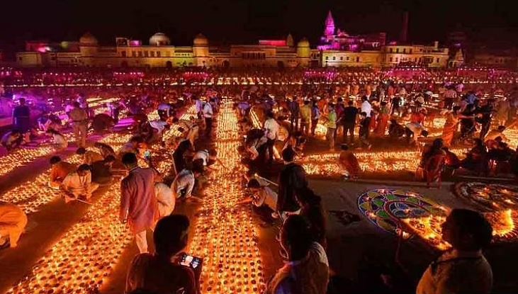 Deepotsav Ayodhya 2021: पंचम दीपोत्सव की भव्यता को लेकर डीएम ने कहा पूरी कर लें तैयारियां