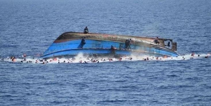 Boat Sinks in Greece: ग्रीस में हादसे का शिकार हुई शरणार्थियों से भरी नाव, 13 लोगों की डूबकर मौत