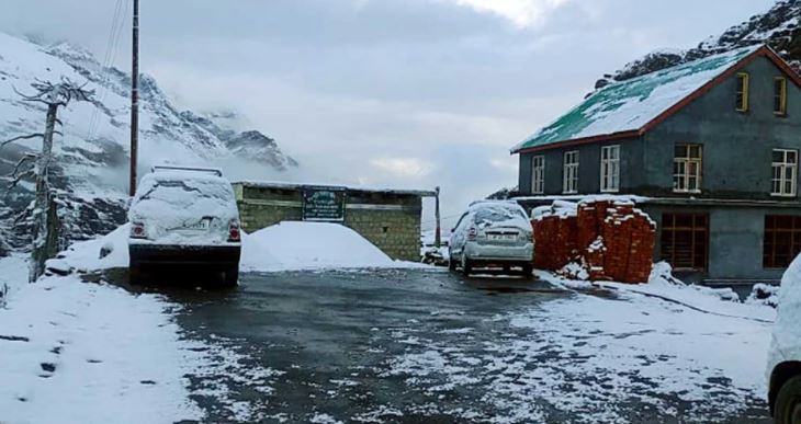 Lahaul-Spiti: लाहौल स्पीति में बदला मौसम का मिजाज ,बारिश और बर्फबारी का अलर्ट जारी