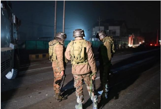Redwani encounter : सुरक्षा बलों ने कुलगाम में दो आतंकियों को किया ढेर, सफाई अभियान जारी