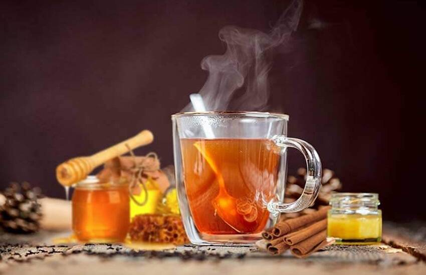 छह कारणों से आपको सर्दियों में मसालेदार चाय का सेवन करना चाहिए