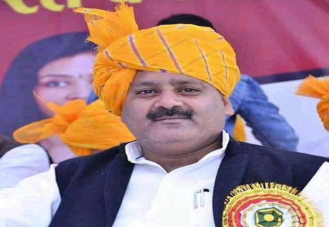 Virendra Kumar Yadav jeevan parichay : जंगीपुर विधानसभा में आज तक नहीं खिला कमल , साइकिल ने मारी बाजी