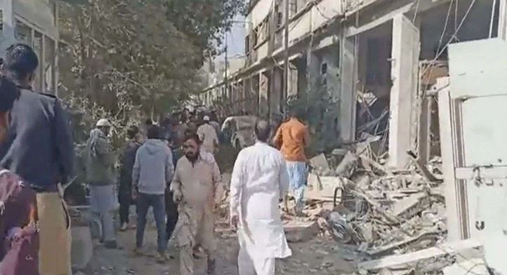 Blast in Pakistan: कराची शहर में नाले में हुआ धमाका, 10 की मौत, बड़ी संख्या में लोग घायल