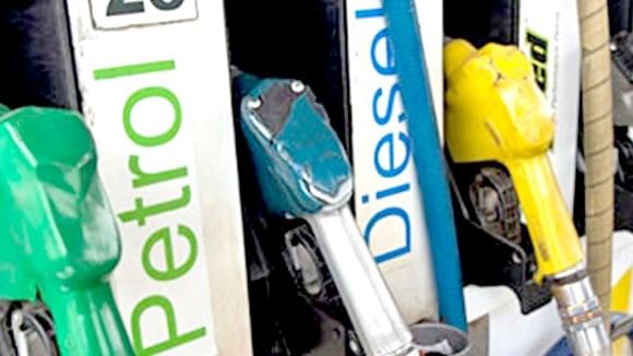 Petrol-Diesel Price: सरकार की राहत के बाद जानिए पेट्रोल-डीजल की नई कीमत, ऐसे करें चेक