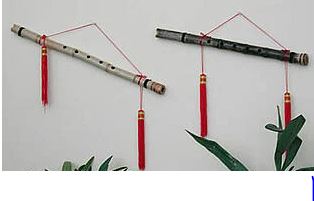 Flutes in Feng Shui : बांस की बांसुरी घर की नकारात्मकता दूर करने के लिए शक्तिशाली उपाय है, इसे आजमाकर देखें