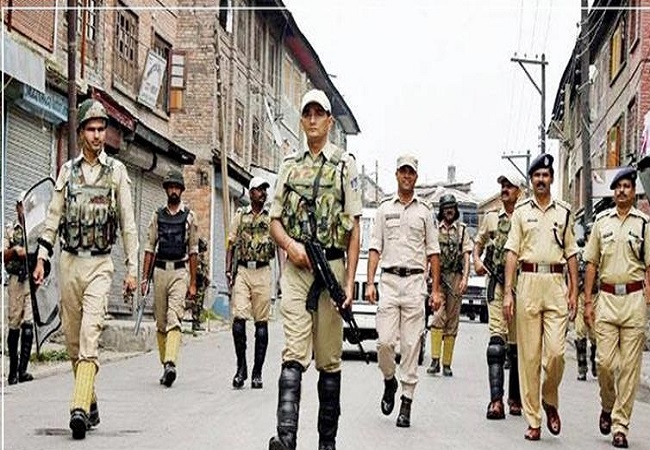 जम्मू-कश्मीर पुलिस ने लश्कर-ए-तैयबा के खूंखार आतंकी सलीम पर्रे को किया ढेर