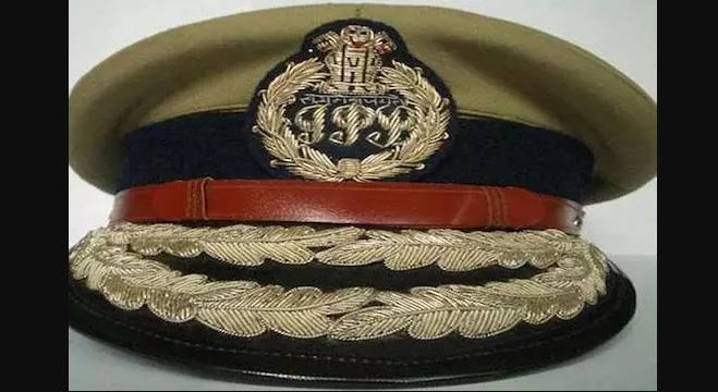 यूपी में 4 IPS अधिकारियों का तबादला, Prayagraj SSP सहित कई जिलों के कप्तान बदले