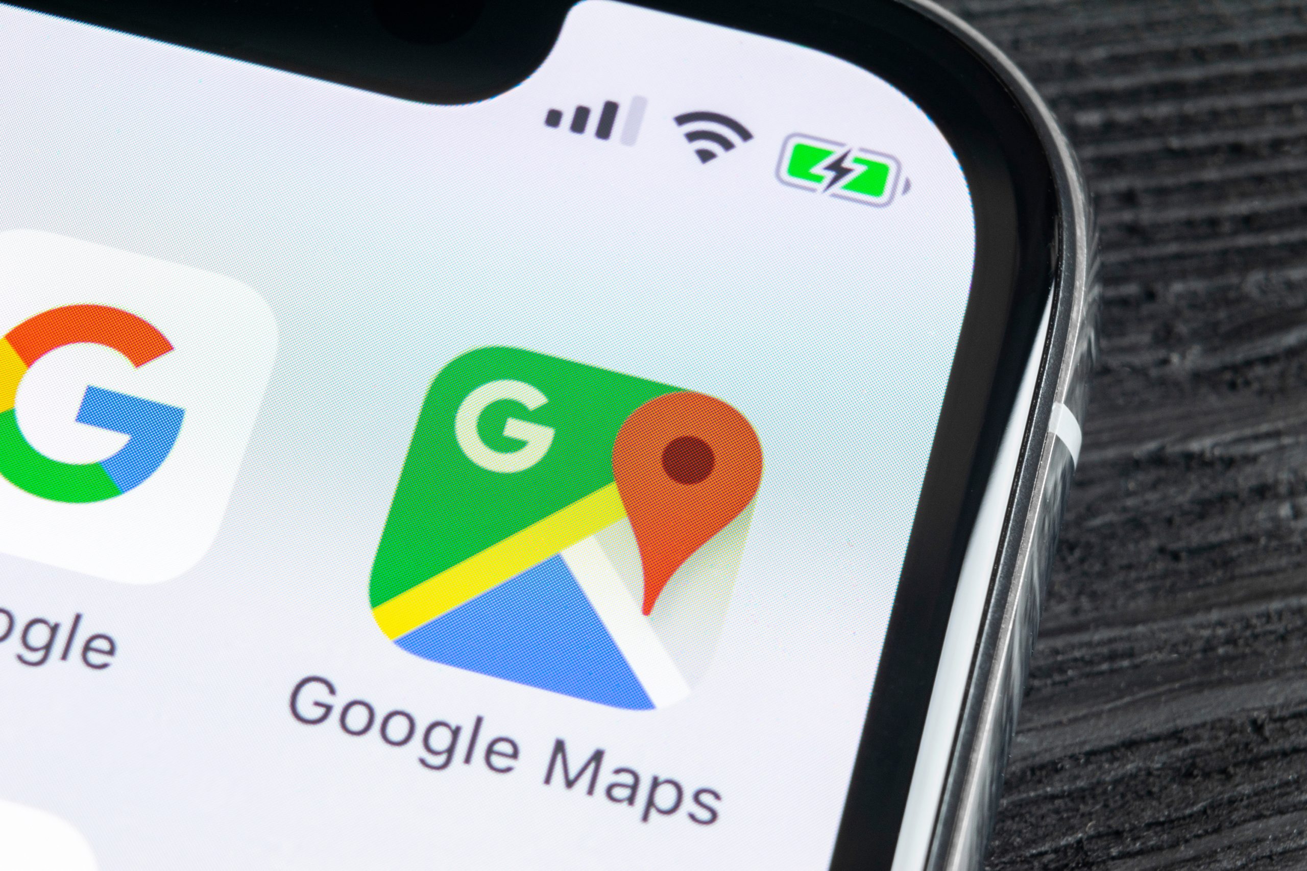 देखिये Google मानचित्र का उपयोग करके अपना लाइव स्थान किसी के साथ साझा करने की युक्तियां