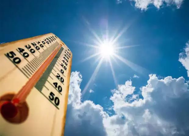 Weather Forecast April 2022 : गर्मी ने अपने 122 साल का रिकॉर्ड तोड़ दिया, इन राज्यों में 10 दिन तक गर्मी से नहीं मिलेगी राहत
