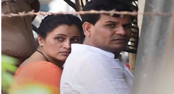 Navneet Rana और उनके विधायक पति को सशर्त मिली जमानत, आज ही जेल से रिहाई संभव