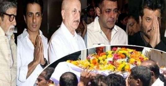 बॉलीवुड इंडस्ट्री में शोक की लहर, अब इस दिग्गज ने दुनिया को कहा अलविदा, अंतिम संस्कार मुंबई में होगा