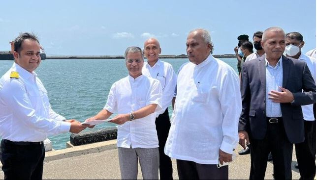 Sri Lanka Crisis : संकटग्रस्त श्रीलंका को मिली भारत से मदद, 40 हजार टन डीजल कोलंबो पहुंचा