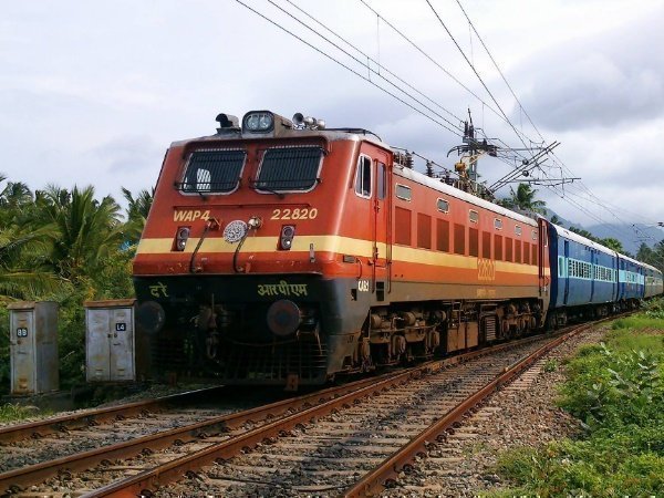 भारतीय रेलवे ने शिशुओं के साथ यात्रा करने वाले यात्रियों के लिए ‘बेबी बर्थ’ की लॉन्च