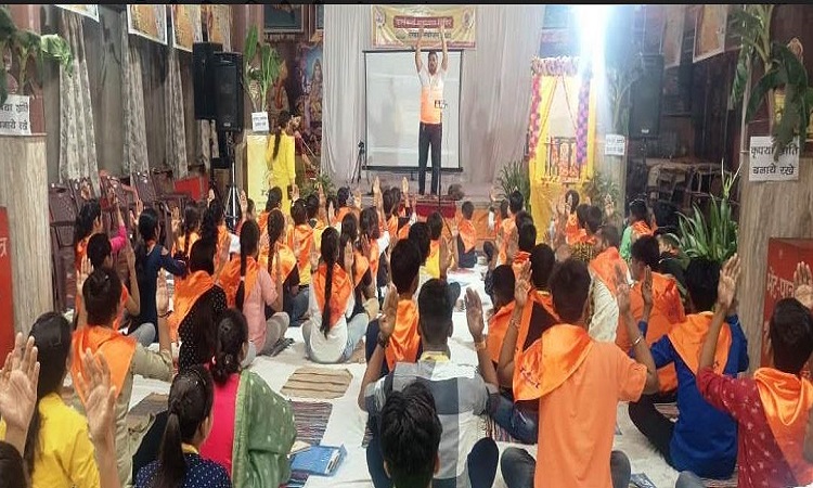 श्रीदुर्गाजी मंदिर में संस्कार संयोजन कार्यकर्ता स्वाध्याय शिविर का आयोजन