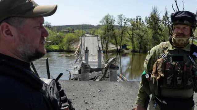 रूस समर्थक देशद्रोही यूक्रेनियों पर कड़ा एक्शन लेगी सेना, जानें क्या तय हो सकती है सजा