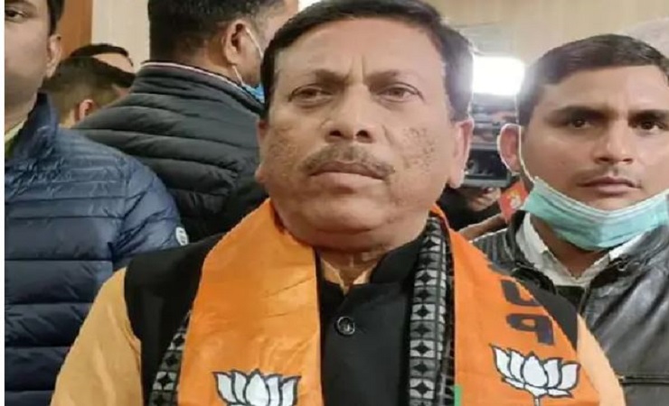 By-elections Azamgarh Rampur 2022: आजम खान को बड़ा झटका, रामपुर में 42 हजार वोटों से जीते घनश्याम लोधी