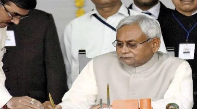 Bihar News: बिहार की नीतीश सरकार करायेगी जाति आधारित जनगणना, सर्वदलीय बैठक में लिया फैसला
