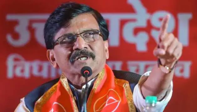 Maharashtra Political Crisis: गिर जाएगी उद्धव सरकार! संजय राउत बोले-महाराष्ट्र विधानसभा भंग होने की दिशा में