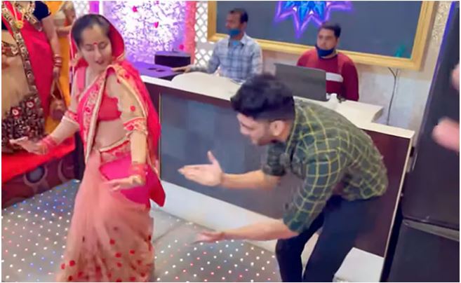 Devar Bhabhi dance video : देवर-भाभी का डांस वीडियो ने मचाया धमाल, फैंस बोले- कमाल की है बॉन्डिंग