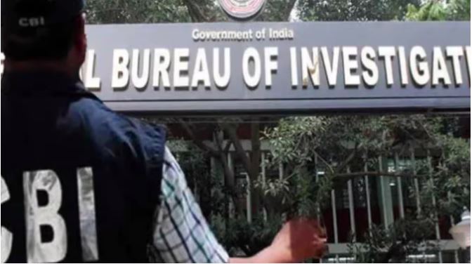 Breaking-पूर्व वित्त सचिव अरविंद मायाराम के ठिकानों पर CBI की छापेमारी जारी