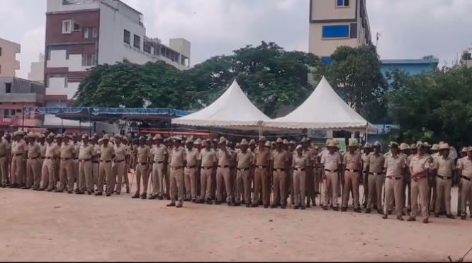 Karnataka News : ईदगाह मैदान पुलिस छावनी में तब्दील,गणेश पूजा विवाद मामले में थोड़ी देर में आएगा SC का फैसला