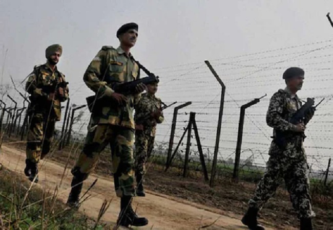 Punjab News : पाकिस्तानी घुसपैठिए को अमृतसर में BSF ने किया ढेर, रोकने पर की थी फायरिंग
