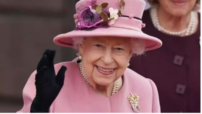 Queen Elizabeth Health Updates : ब्रिटेन की महारानी एलिजाबेथ की तबीयत बिगड़ी, पीएम बोलीं- पूरा देश चिंतित