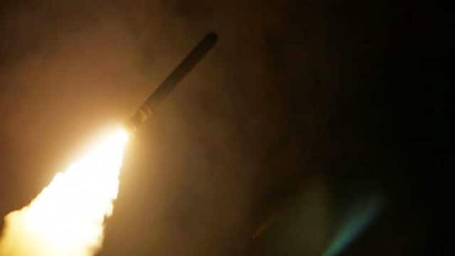 North Korea ने जापान के ऊपर से दागी बैलिस्टिक मिसाइल, अंडरग्राउंड में छिपे लोग, ट्रेन सर्विस सस्पेंड