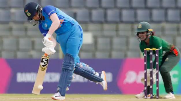 Women Asia Cup 2022: भारत ने बनाया 159 रन, बांग्लादेश की अच्छी शुरूआत