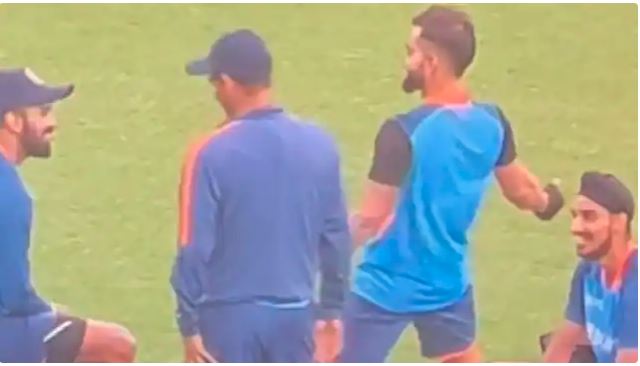 Virat Kohli का डांस देख साथी खिलाड़ियों की छूटी हंसी, देखें Viral Video