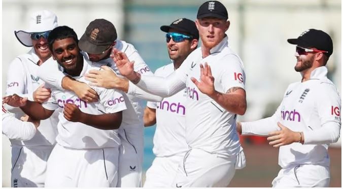 इंग्लैंड ने पाकिस्तान को उसी के घर पर किया क्लीन स्वीप, तीसरा टेस्ट आठ विकेट से जीतकर रचा इतिहास
