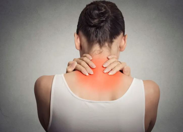 Neck Pain : शरीर में ये दर्द पीछा नहीं छोड़ता तो करें ये घरेलू उपाय, नजरअंदाज नहीं करना चाहिए