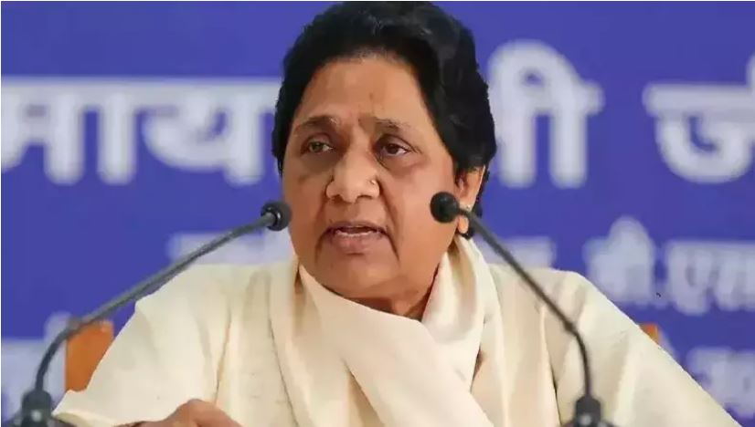 देश भर में ‘धर्म परिवर्तन’ को लेकर बवाल मचाया जाना अनुचित व चिन्तनीय : Mayawati