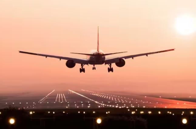Chaudhary Charan Singh Airport : लखनऊ हवाईअड्डे पर 4 महीने तक बंद रहेंगी night flights , जाने कारण