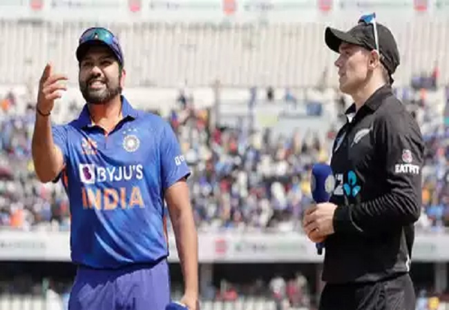 IND vs NZ 1st ODI Live Score : भारत बना टॉस का बॉस, पहले बल्लेबाजी का फैसला, जानें दोनों टीमों की प्लेइंग 11