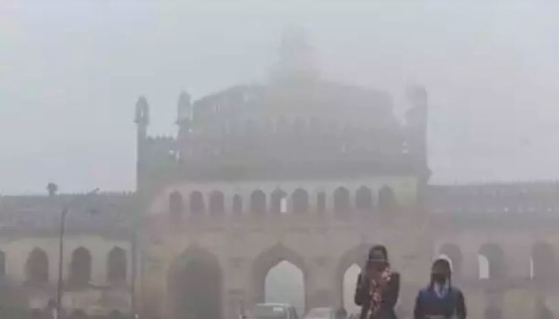 Lucknow Weather News : सर्दी और घने कोहरे के बीच नए साल का आगाज, लखनऊ में येलो अलर्ट जारी