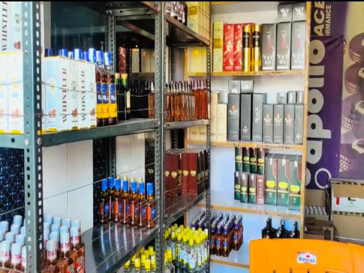 यूपी में नई शराब नीति से शौकीनों को झटका, जानें कबसे कितना बढ़ेगा दाम?