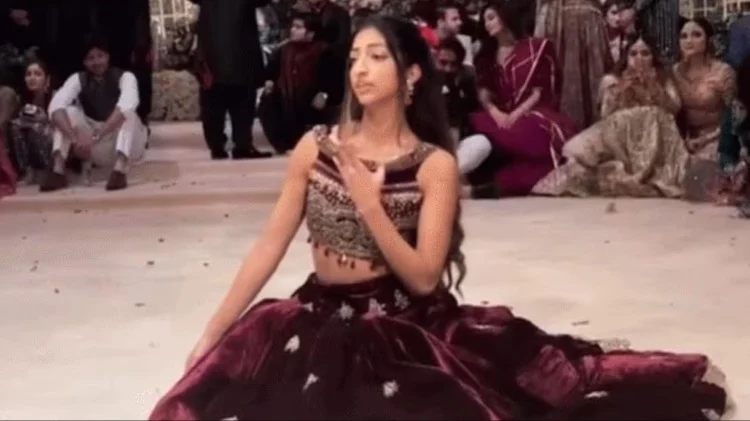 Pakistani girl dance Video: पाकिस्तानी लड़की Indian song पर किया धमाल, देख आप भी कहेंगे वाह
