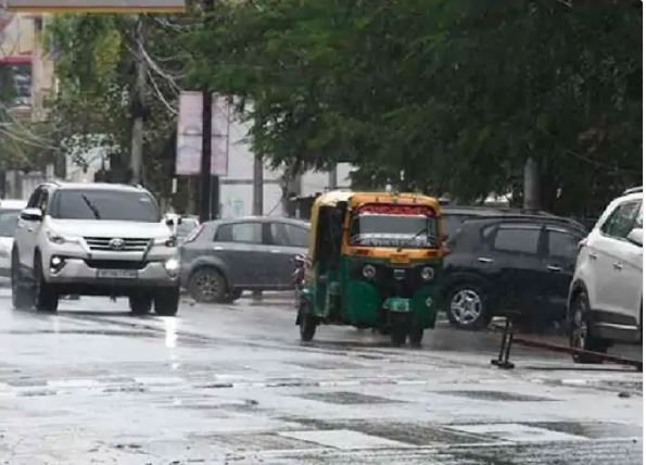 UP Weather Update : यूपी में ऐसा रहा आज मौसम, कानपुर और उन्नाव में तेज बारिश के साथ ओले भी पड़े, जानें IMD की भविष्यवाणी