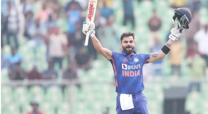 India vs Sri Lanka: विराट कोहली की तूफानी पारी के आगे श्रीलंकाई गेंदबाजों के उड़े होश, 391 रनों का दिया लक्ष्य