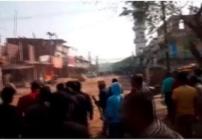 Jharkhand News : झारखंड के पलामू में दो समुदायों में विवाद के बाद हालात तनावपूर्ण, धारा 144 लागू
