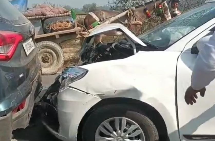 UP News: अखिलेश यादव के काफिले के पीछे चल रही गाड़ियां आपस में टकराईं, कई लोग हुए घायल