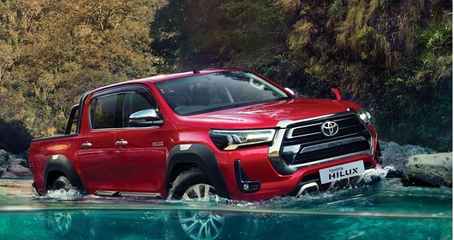 Auto News-Toyota Hilux : टोयोटा हिलक्स की कीमत में 3.59 लाख रुपये की कटौती, नई कीमतें  इतने लाख रुपये से शुरू