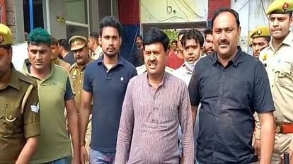 UP News : समाजवादी पार्टी को बड़ा झटका, अखिलेश यादव के करीबी सपा नेता जुगेंद्र सिंह यादव गिरफ्तार